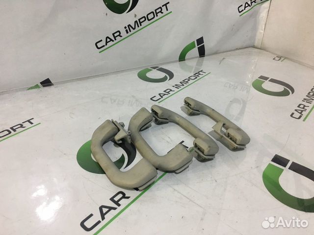 Мерседес w204 Ручка потолочная передняя левая 204 Мерседес w204 Ручка потолочная передняя левая 204