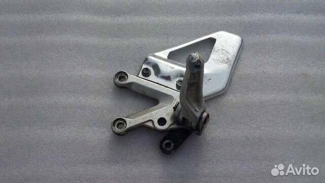 Aprilia RSV 1000 R левый водительский кронштейн