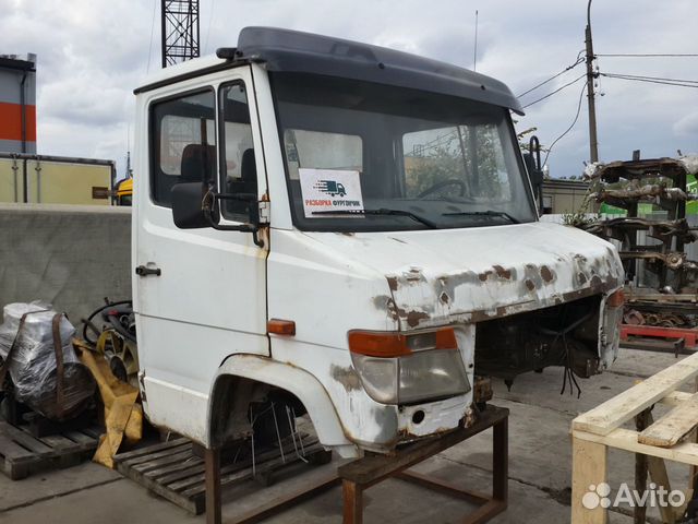 Кабина Mercedes Варио 614 бу Кабина Mercedes Варио 614 бу