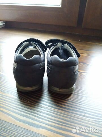 Детские туфли