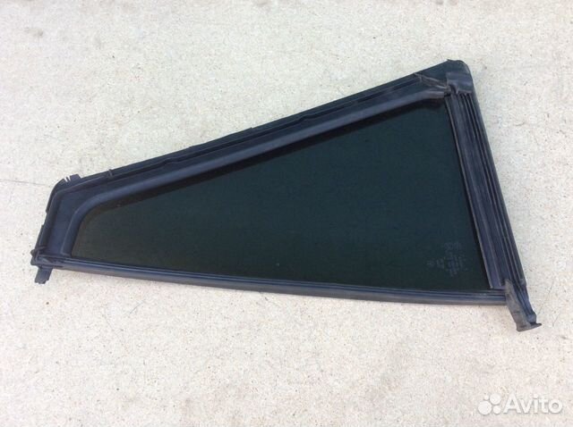 Стекло двери задней правой форточка Mercedes W251