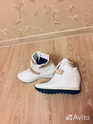 Женские ботинки