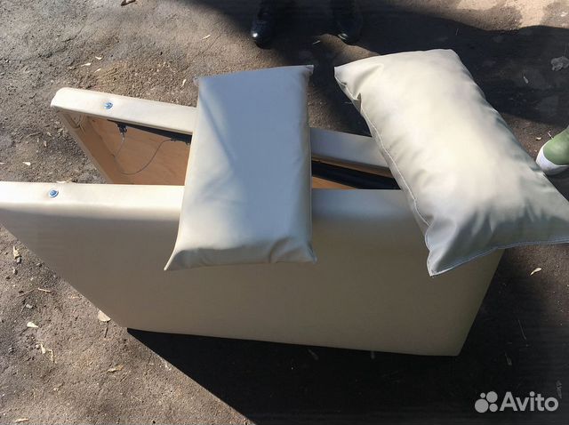 Массажный Стол для Наращивания с Отверстием