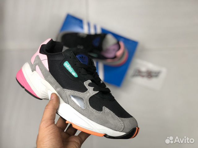 Новые Кроссовки Adidas Falcon Размеры 36-40 Есть Новые Кроссовки Adidas Falcon Размеры 36-40 Есть