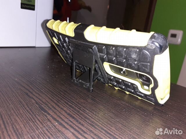 Телефон LG Magna Телефон LG Magna