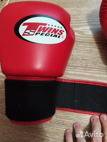 Перчатки боксерские twins special boxing gloves кр Перчатки боксерские twins special boxing gloves кр