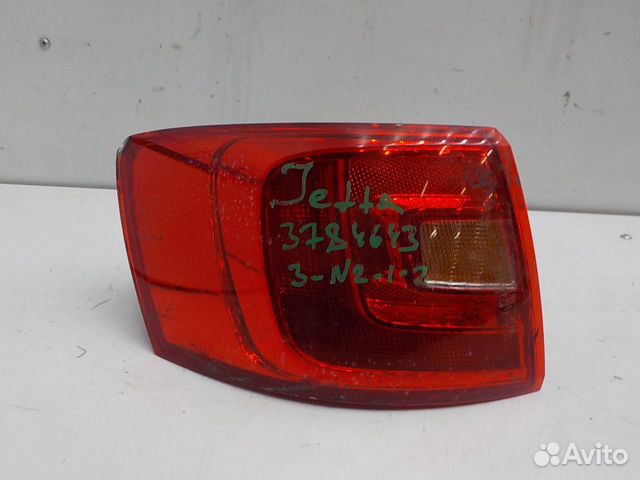 Фонарь задний левый наружный на Volkswagen Jetta Фонарь задний левый наружный на Volkswagen Jetta