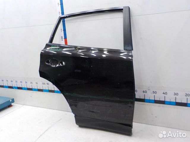 Дверь задняя правая на Toyota RAV-4 Дверь задняя правая на Toyota RAV-4