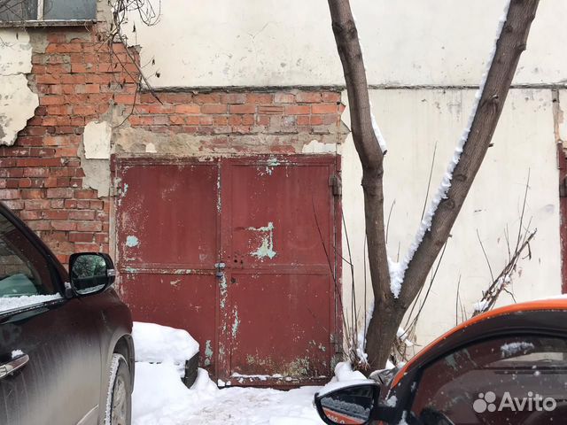 Гараж, > 30 м²