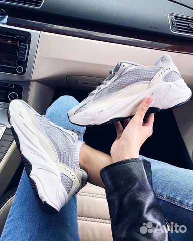 Adidas Yeezy Boost 700 Adidas Yeezy Boost 700