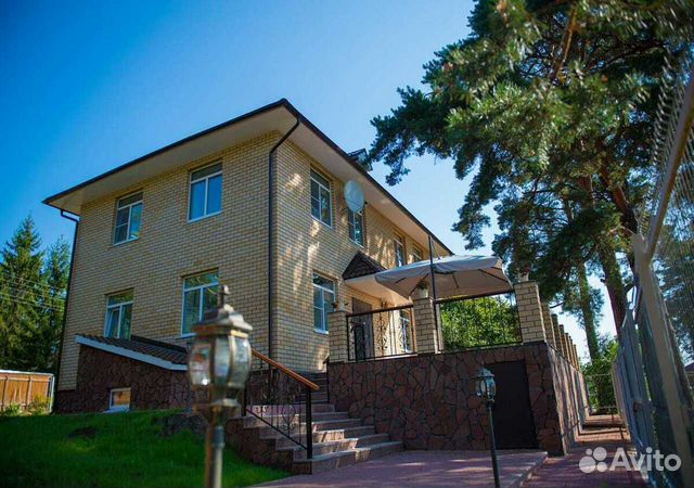 

5-к. дом, 200 м²