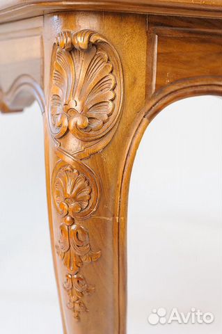 Продам антикварный стол