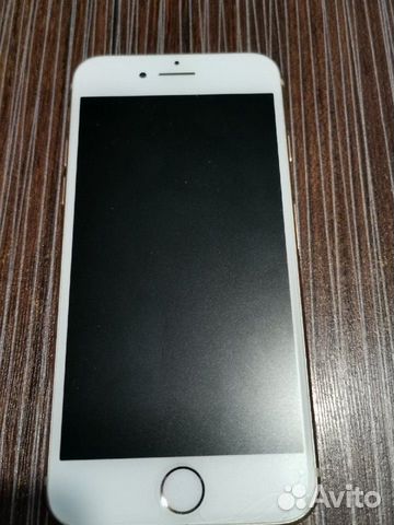 Телефон iPhone 8