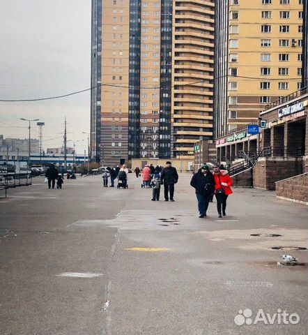Торговое помещение у метро Парнас, 60 м² Торговое помещение у метро Парнас, 60 м²