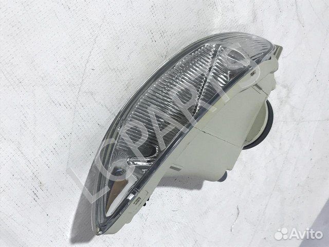 Фара противотуманная левая Toyota Camry Фара противотуманная левая Toyota Camry