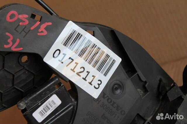 Замок двери задней левой Volvo S40 Замок двери задней левой Volvo S40