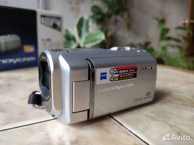 Видеокамера sony Handycam DCR - SX40E Видеокамера sony Handycam DCR - SX40E