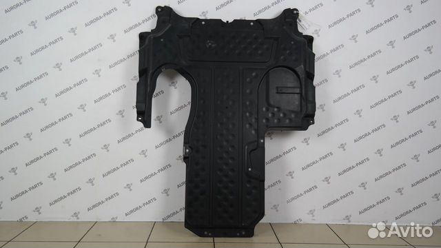Шумоизоляция кожух сзади Mercedes C-Klasse W205 20