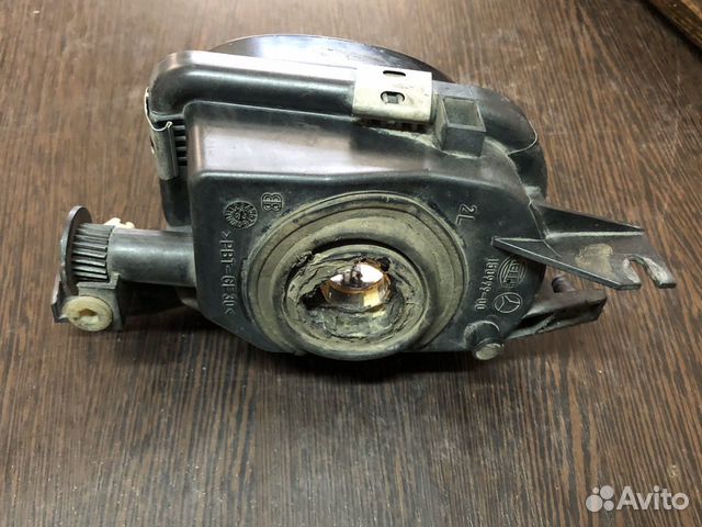 Фара противотуманная L Mercedes W203 W209 W211 AMG Фара противотуманная L Mercedes W203 W209 W211 AMG