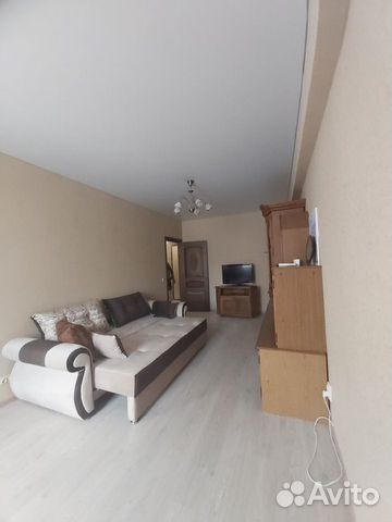 2-к квартира, 64 м², 1/10 эт.