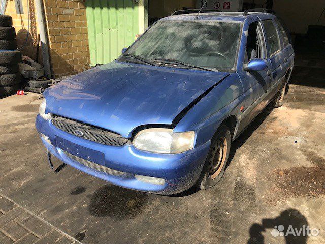 Разбор на запчасти Ford Escort 1995-2001