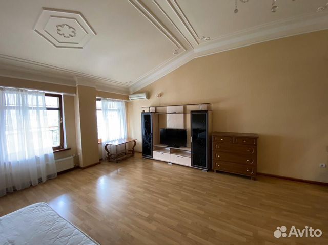 2-к квартира, 110 м², 8/9 эт.