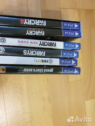 Sony PS4 slim