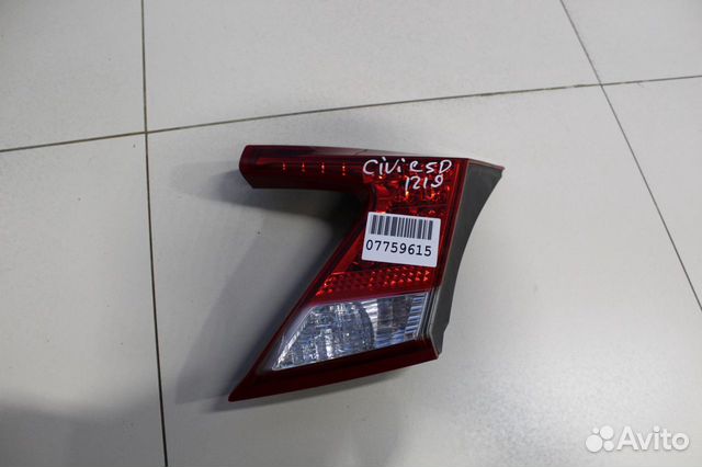 Фонарь в крышку правый Honda Civic 5D