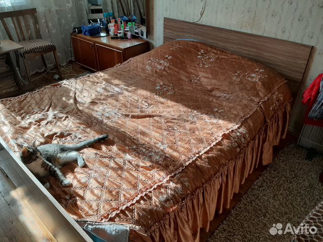Кровать Кровать