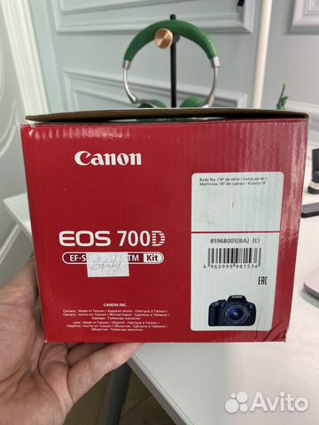 Зеркальный фотоаппарат Canon 700d body