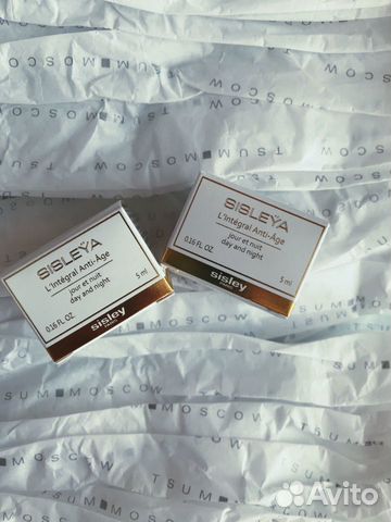Sisley Sisleya L’integral anti-age day and night Sisley Sisleya L’integral anti-age day and night