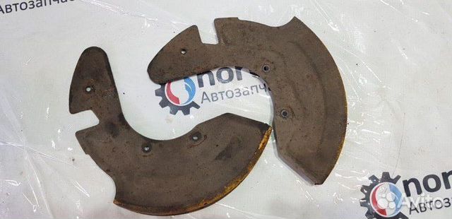 Пыльник тормозного диска передний Volkswagen B5+ Пыльник тормозного диска передний Volkswagen B5+