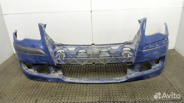 Бампер левый передний Volkswagen Touran, 2010 Бампер левый передний Volkswagen Touran, 2010