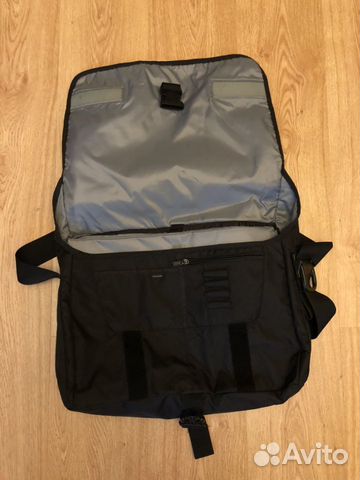 Сумка Dakine для большого ноутбука Сумка Dakine для большого ноутбука