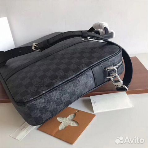 Кожаная сумка Laptop Louis Vuitton Кожаная сумка Laptop Louis Vuitton