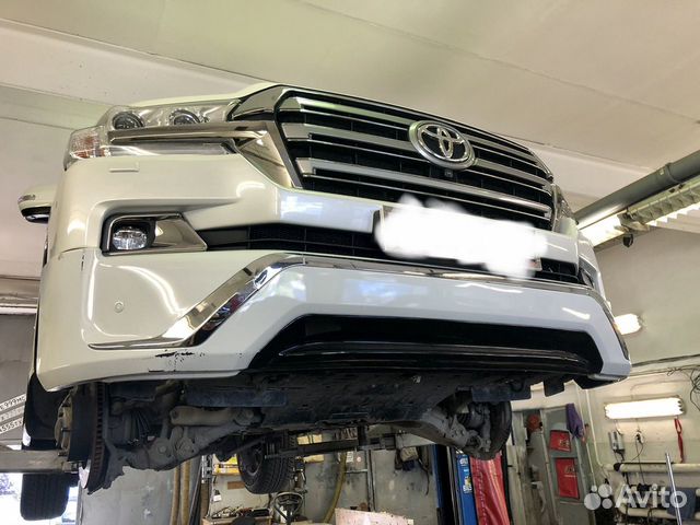 Передний обвес Toyota Land Cruiser 200 Executive