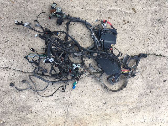 Проводка подкапотная Ford Focus 3