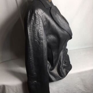 Пиджак черный с влажным блеском 46-48