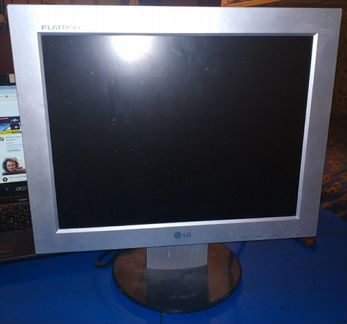 Монитор LG