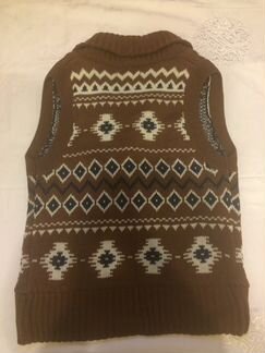 Безрукавка вязаная