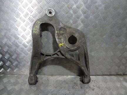 Рычаг задний нижний правый Мерседес 164 ML GL