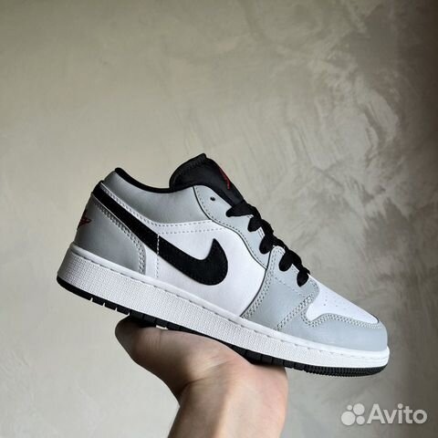 Кроссовки nike air Jordan 1 low light smoke grey