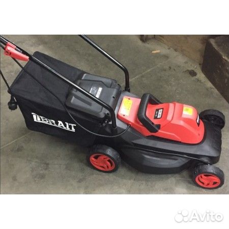 Газонокосилка электрическая BR40-1800Вт