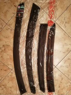 Дефлекторы на машину Лада Веста