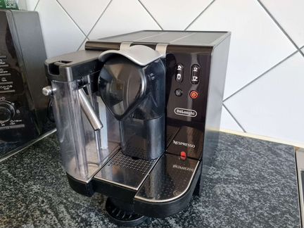 Кофемашина Delonghi Италия