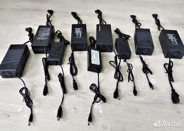 Зарядное устройство для гироскутера