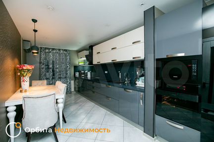 4-к. квартира, 85 м², 1/6 эт.