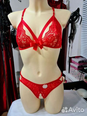 Новый красный кружевной комплект