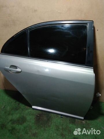 Дверь задняя правая Toyota Avensis T250 (2003—2006
