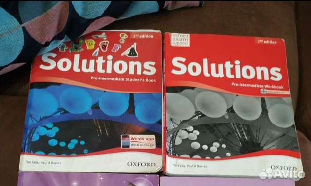Учебник и тетрадь Solutions